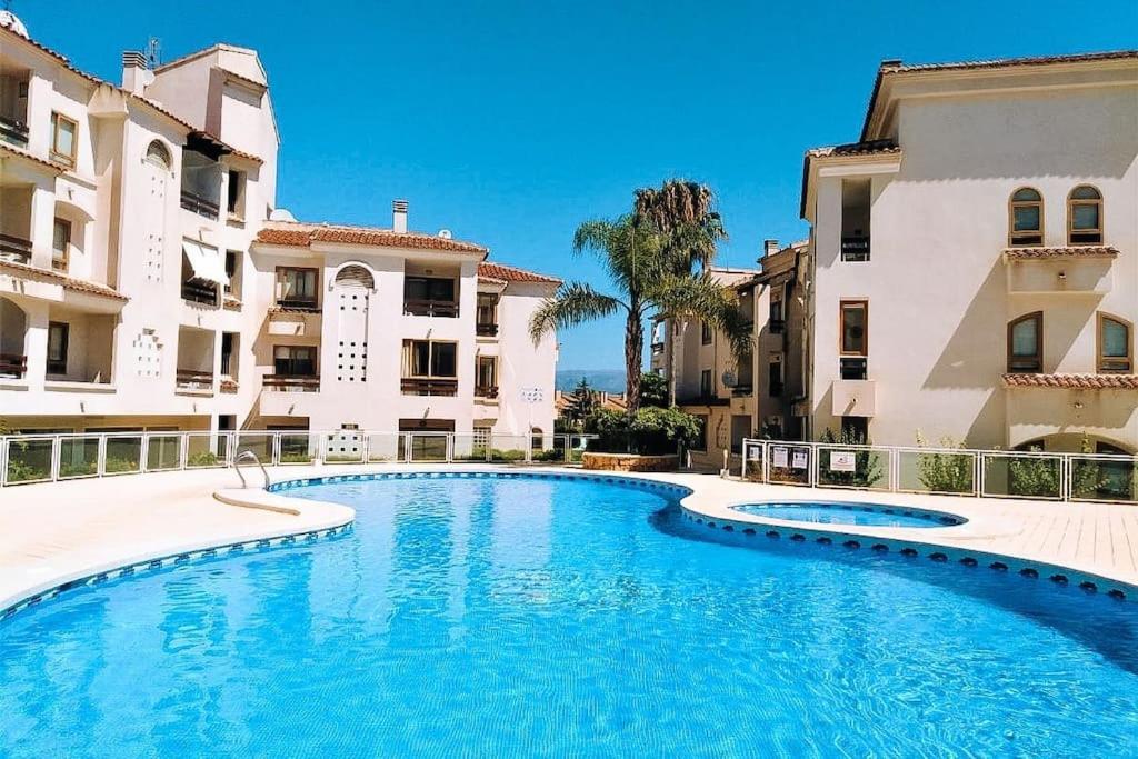 Precioso Apartamento Con Piscina Y Vistas Alicante Eksteriør bilde