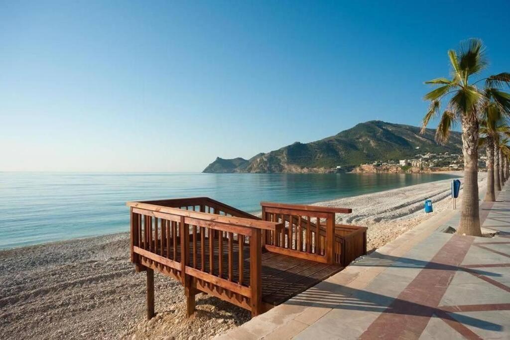 Precioso Apartamento Con Piscina Y Vistas Alicante Eksteriør bilde