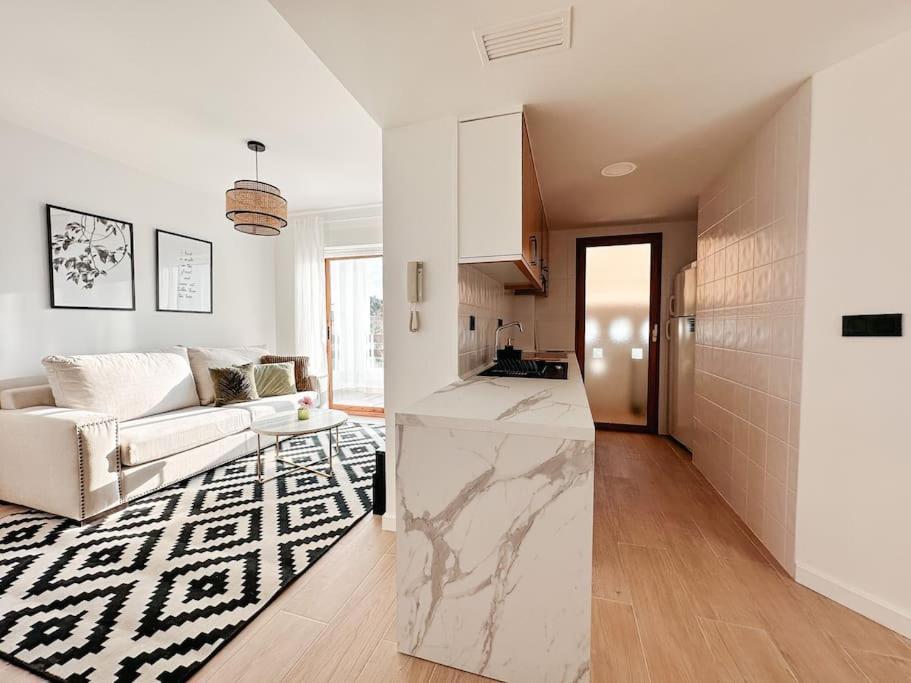 Precioso Apartamento Con Piscina Y Vistas Alicante Eksteriør bilde