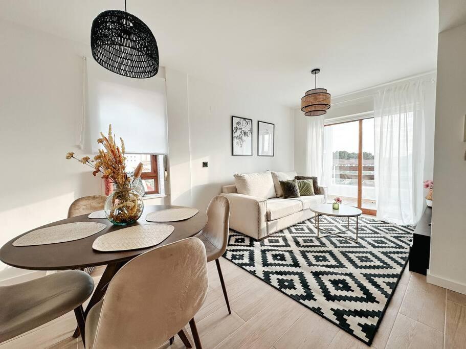 Precioso Apartamento Con Piscina Y Vistas Alicante Eksteriør bilde